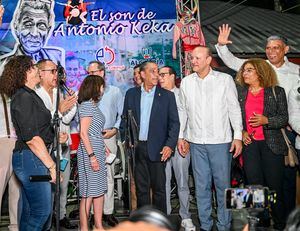 Alcaldía de Santiago recibe a la gobernadora de Nueva York, Kathy Hochul, en visita oficial