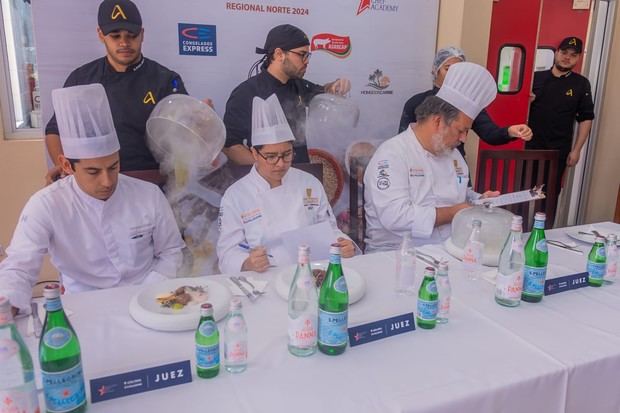 Chef puertoplateño Drivel Cabrera gana el Gran Premio Culinario 2024