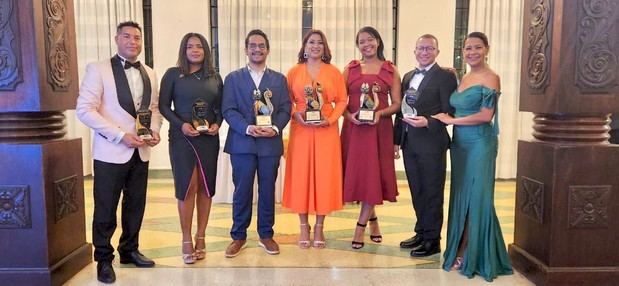 Juan de Dios Valentin, Mabel Andreiny Elena, Sergio Cid, Yenny Polanco Lovera, Karla Alcantara, José Ramírez y Alvida Segura.
