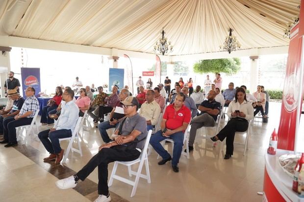 Parte del público presente en la actividad.
