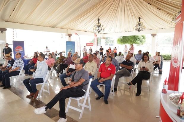 Parte del público presente en la actividad.