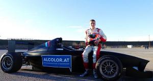 Dominicano Michael Santos participó en Fórmula 4 con ayuda de redes sociales