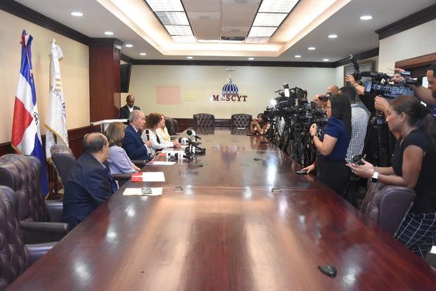 República Dominicana se une a programa latinoamericano de Ciudadanía Digital.