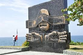 Monumento en honor a los héroes del 30 de Mayo.