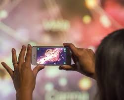 Indotel: “9 millones de dominicanos tienen celulares”