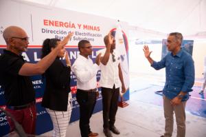 Gobierno entrega proyectos de electrificación rural con inversión superior a RD$37 millones