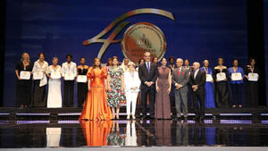 Presidente Abinader reconoce a 16 mujeres dominicanas con la Medalla al Mérito en el Día Internacional de la Mujer