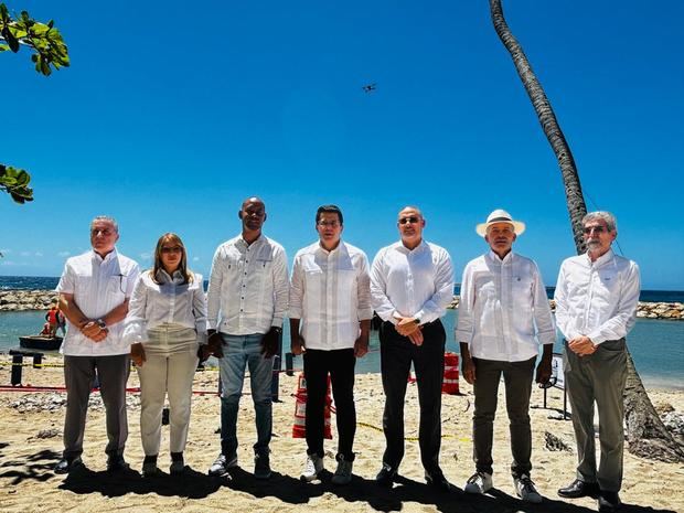 El ministro Collado manifestó que el moderno muelle tendrá un impacto extraordinario.