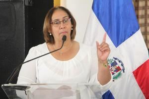 Gobernadora de San Cristóbal expresa pesar y solidaridad con las víctimas de la tragedia de Jet Set