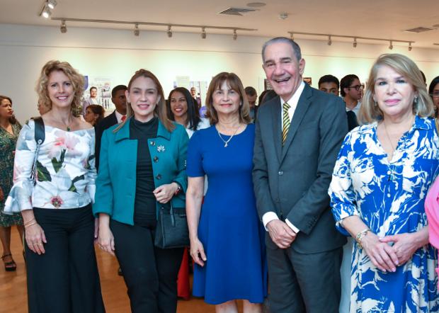 Exposición Talentos para cambiar el mundo resalta el impacto global de dominicanos en Francia