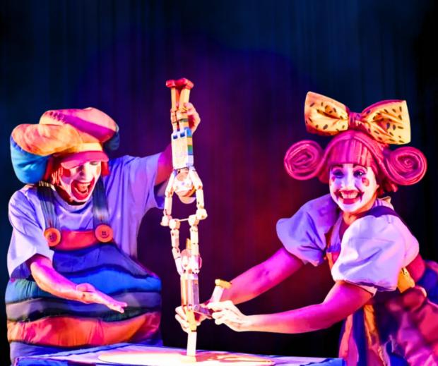 Teatro Cúcara-Mácara presenta Flores de Carolina y Ajonjolí: un espectáculo familiar
