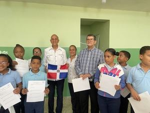 FundoVida realiza conferencia sobre Los Trinitarios, el Teatro y la Independencia Nacional