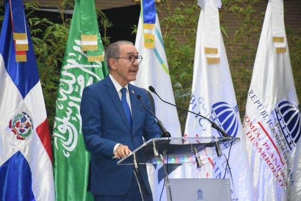 Dr. Franklin García Fermín.
