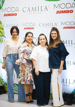Joanny Candelario, Benny de Alba, María Reyes y Tamara de Álvarez.