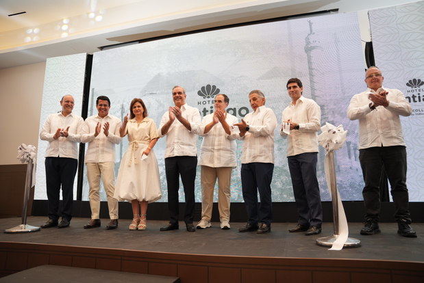 Inauguración Hotel
Hotel Santiago, Curio Collection by Hilton