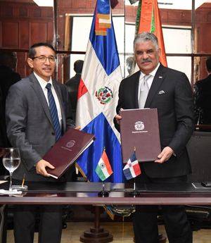 RD e India firman memorando de entendimiento sobre formación diplomática y consular