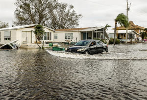 La localidad de Fort Myers, en Florida (EE UU), completamente inundada por el paso del huracán Ian.