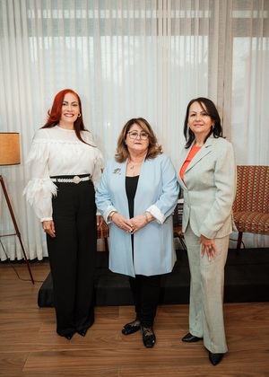 Marisol Henríquez, Teresita Vargas y Nakary Pereira.
