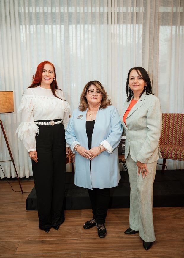 Marisol Henríquez, Teresita Vargas y Nakary Pereira.
