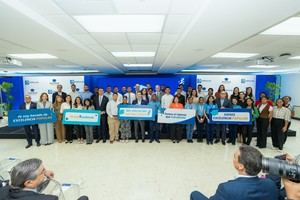 Banco Popular lanza 61 becas completas para 2026
