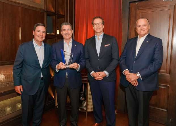 De izquierda a derecha, Mark Monaco, Christopher Paniagua, Christian Stolcke y Luis E. Espínola.