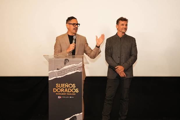 De izquierda a derecha los señores Mariano Pichardo, director del largometraje y
Federico Ozores, presidente y productor ejecutivo de Kokaleka Films.