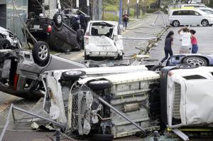 Japón se recupera de la devastación que dejó a su paso el fuerte tifón Jebi