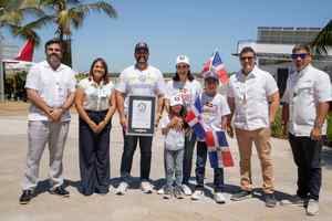 Jepssy Beltré establece récord Guinness al visitar 30 estadios de MLB en 25 días