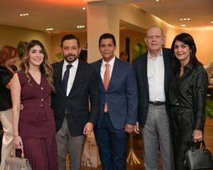 Johanna Sánchez, Guillermo Sención, Franco Benoid, Ramón de la Rocha e Irene Mercado.