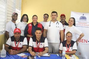 Fundación Unidos por Salcedo realiza operativo médico en Blanco Arriba