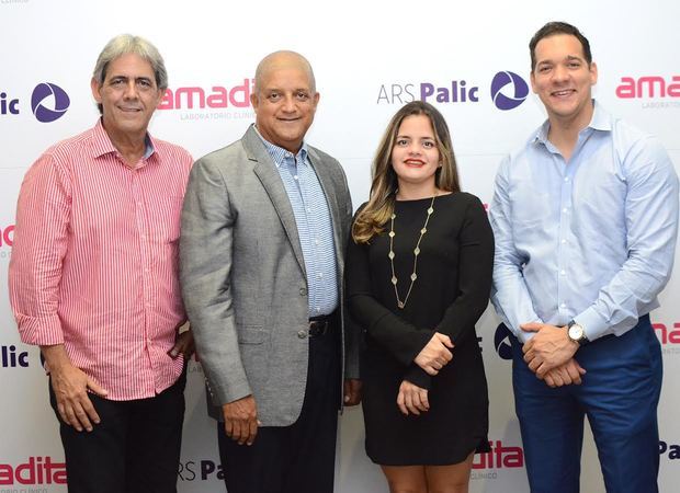 Paul Martínez, Radalme Peña, Natacha Quiterio y Raúl Abreu.