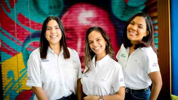 Jovenes talento cervecería.