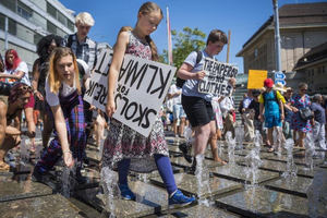 Jóvenes de todo el mundo piden más acción contra el clima tras el informe de la ONU
 