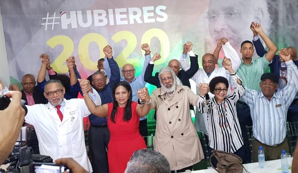 Juan Hubieres y su equipo político