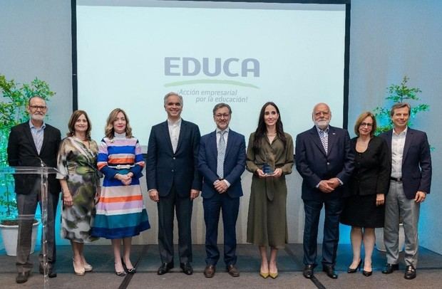 Juan Tomás Tavares Kelner, Leonor Bancalari, María Waleska Álvarez, Luis Miguel Decamps, Darwin Caraballo, Susana Martínez, Samuel Condel, Yandra Portela y Marco Cabral.
