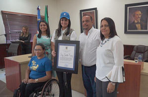 Judith Cury reconocida por la Alcaldía de Jarabacoa por liderazgo social