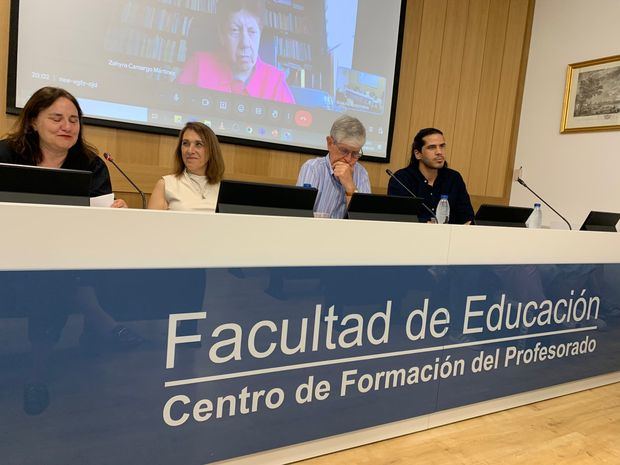 Jurado del Concurso de ensayos en la Universidad Complutense de Madrid.