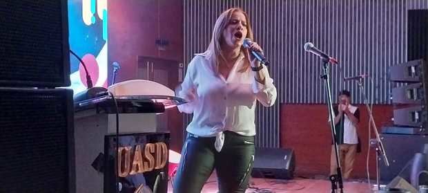 Karina Aguasvivas.