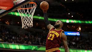 LeBron puso a Cavaliers en semifinales ante Raptors