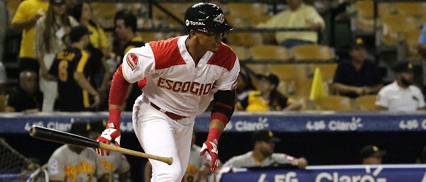 Leones vencen a Águilas