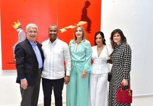 Leopoldo González, Juan Carlos Reyes, Elsa Lama de González, Yirda Guzmán de Reyes y Elsa González.