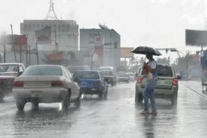 El COE coloca 9 provincias en alerta por lluvias asociadas a la depresión Eta