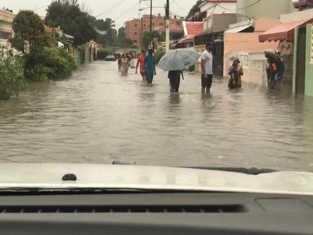 Un muerto y 1,720 personas desplazadas a causa de las lluvias en el norte.