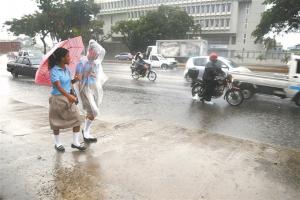 Las precipitaciones segurirán escasas y temperaturas calurosas