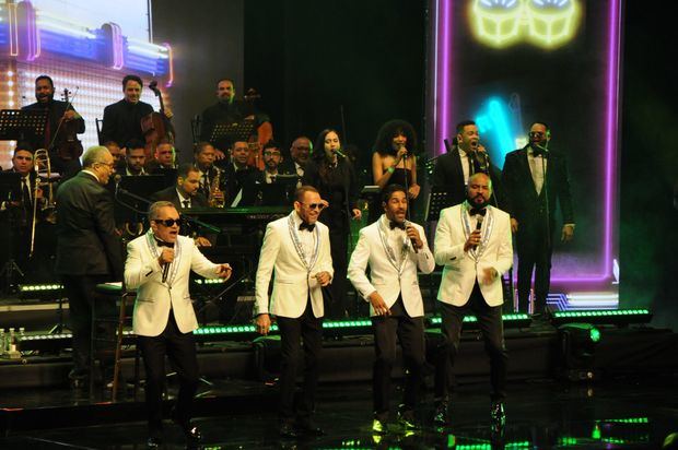Los Hermanos Rosario.