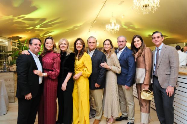 Luciano Rodríguez, Vanessa Calcaño, Carmen Olavarrieta, Deborah Pimentel, Francisco Santoni, Wendy Durán, Manuel García, Karla Betances y Severino Tarrazo durante la Rum Session.