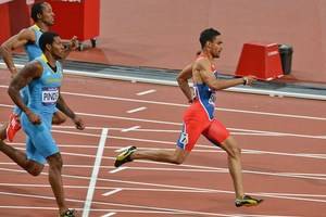 Luguelín Santos encabeza a atletas dominicanos que se mudan a Baréin
 
