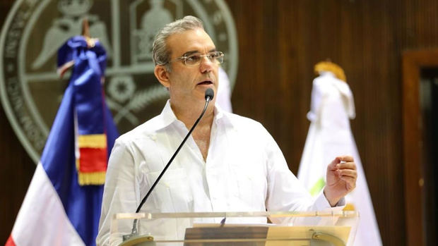 Abinader anuncia la construcción de un aeropuerto doméstico en San Juan de la Maguana