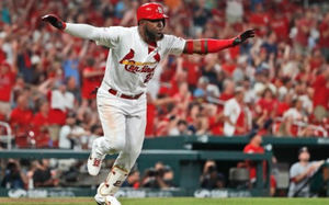 Marcell Ozuna disparó cuadrangular y remolcó cuatro carreras