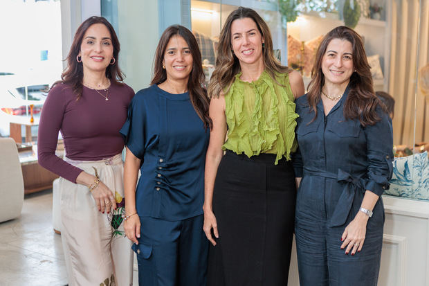 Margarita De los Santos, Nellie Marrero, Esther Besonias, Laura Gomez.
